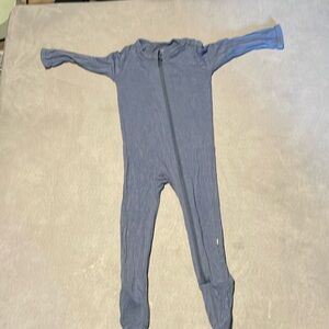 Kyte BABY zippered footie in Steel, 6-12 months